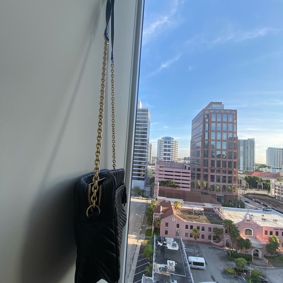 SOLD Saks Fifth Avenue Leather Handbag - Picture 14 of 16